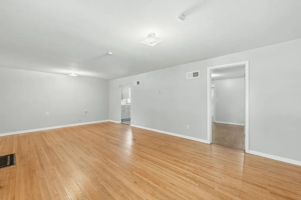 1702 S Greenwood Avenue Wichita KS 67211