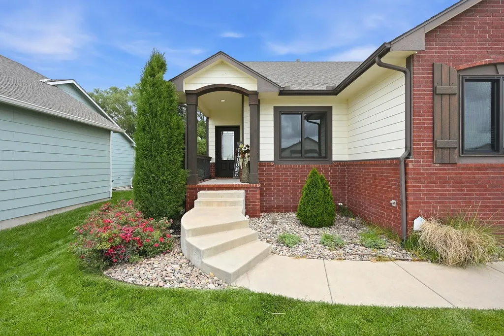 518 N Jaax Street Wichita KS 67235