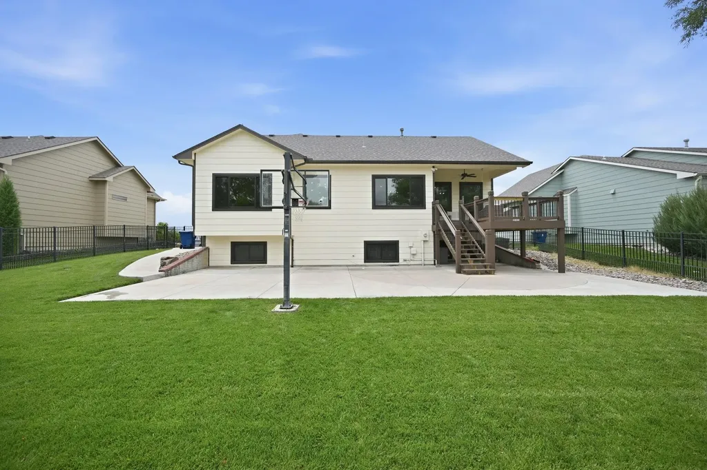 518 N Jaax Street Wichita KS 67235