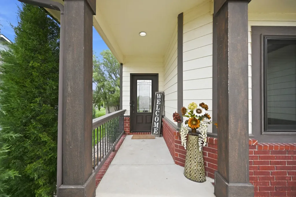 518 N Jaax Street Wichita KS 67235