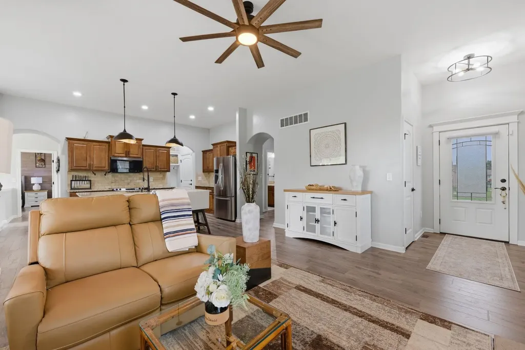 518 N Jaax Street Wichita KS 67235