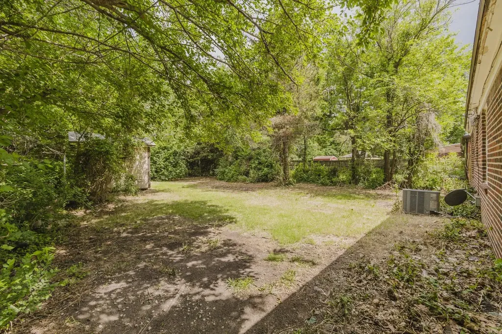 1784 N Old Manor Wichita KS 67208