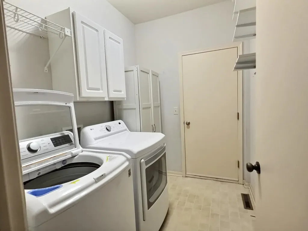 4602 N Spyglass Wichita KS 67226