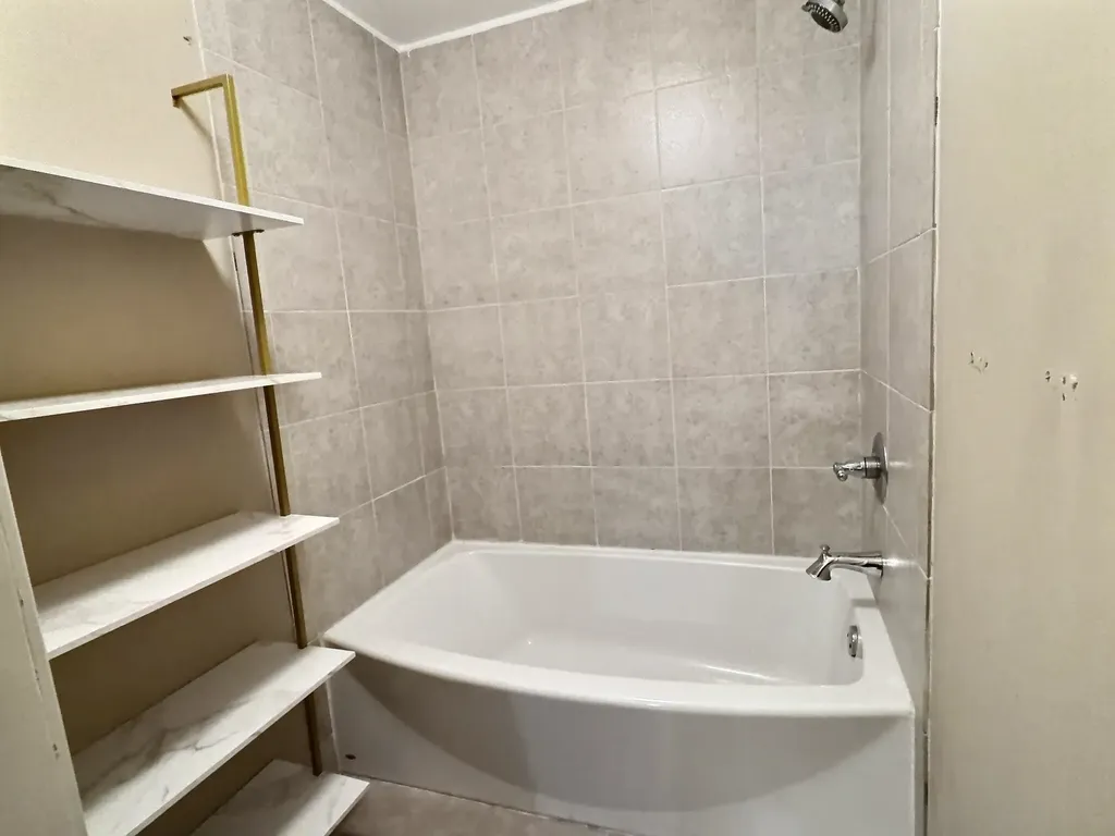 4602 N Spyglass Wichita KS 67226