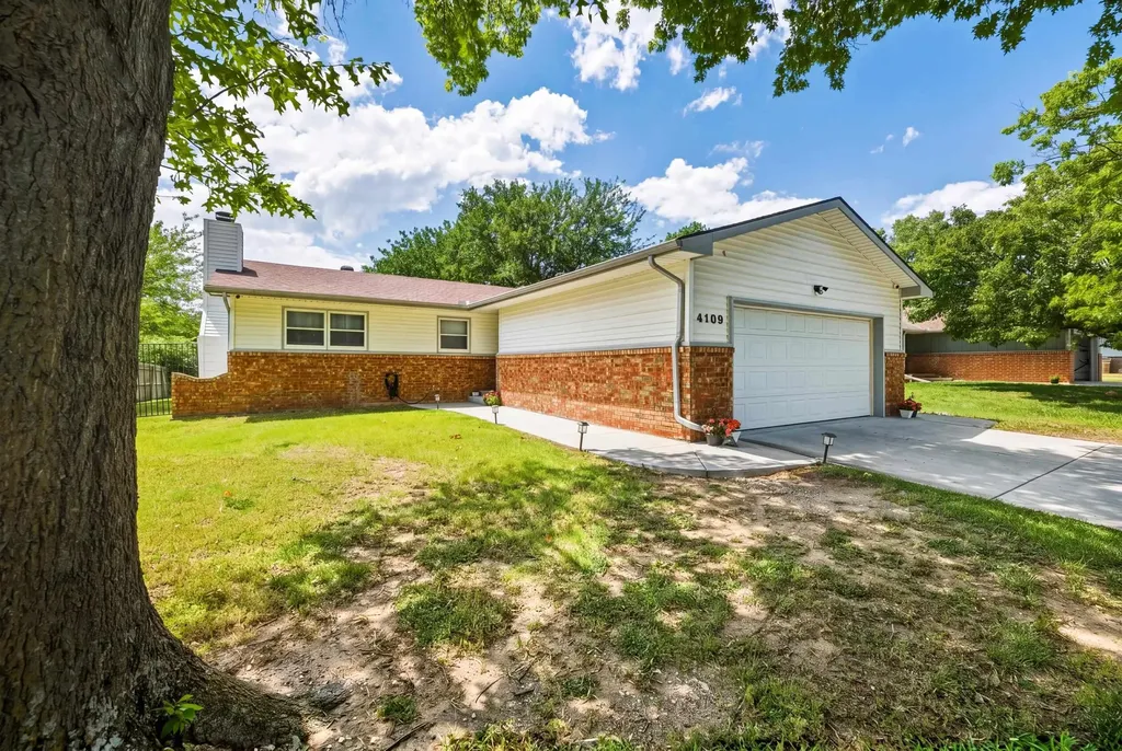 4109 N Danbury Street Bel Aire KS 67220