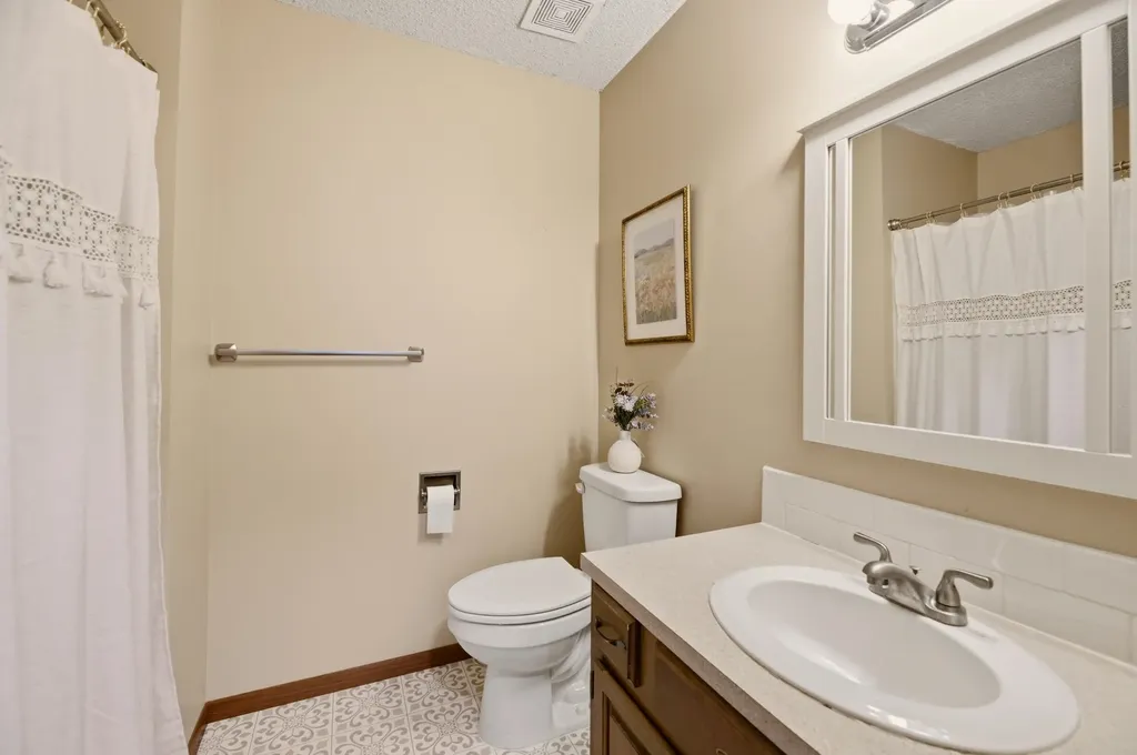 4109 N Danbury Street Bel Aire KS 67220