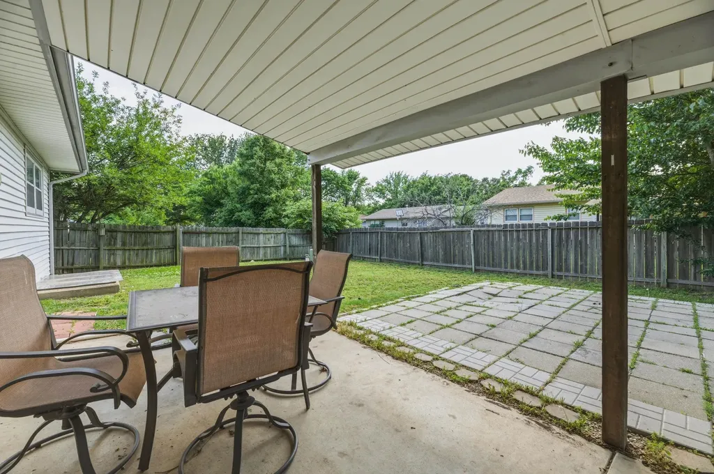 4109 N Danbury Street Bel Aire KS 67220