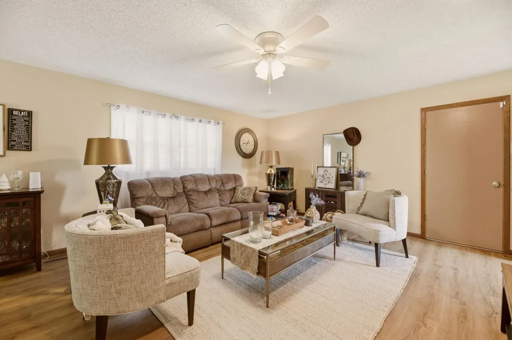 4109 N Danbury Street Bel Aire KS 67220