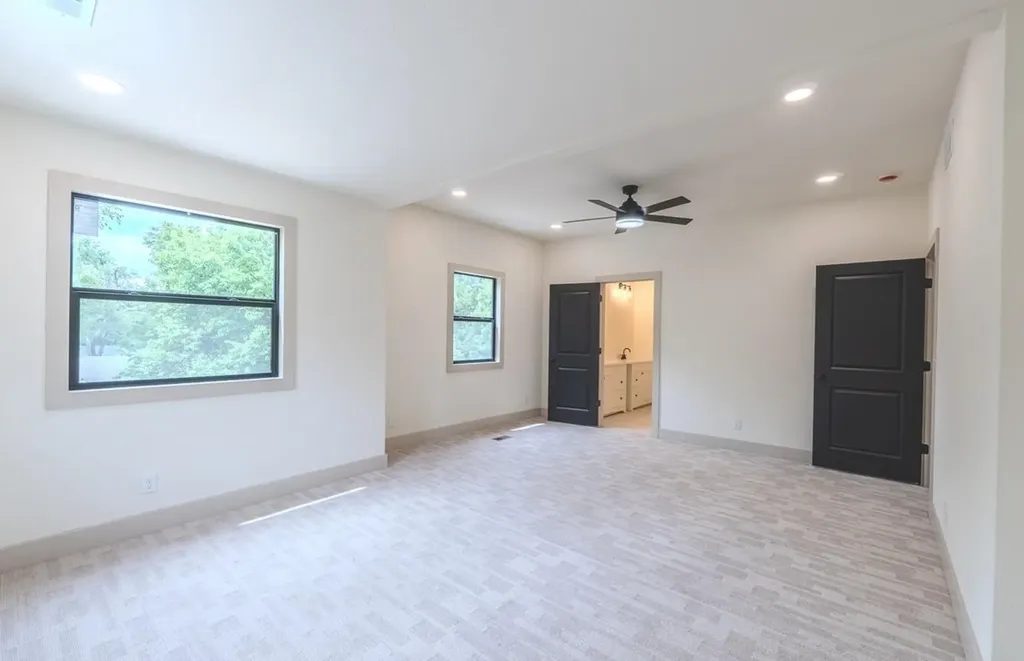 215 W Harrington Augusta KS 67010