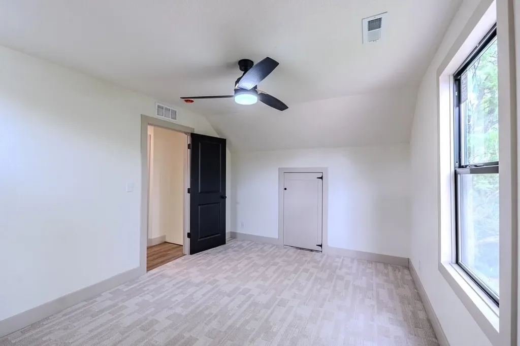 215 W Harrington Augusta KS 67010