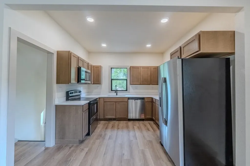 215 W Harrington Augusta KS 67010