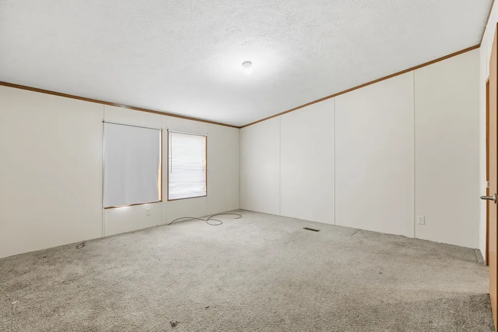 21311 85th Road Winfield KS 67156