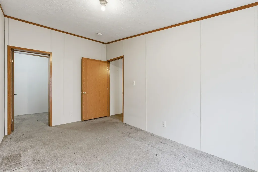 21311 85th Road Winfield KS 67156