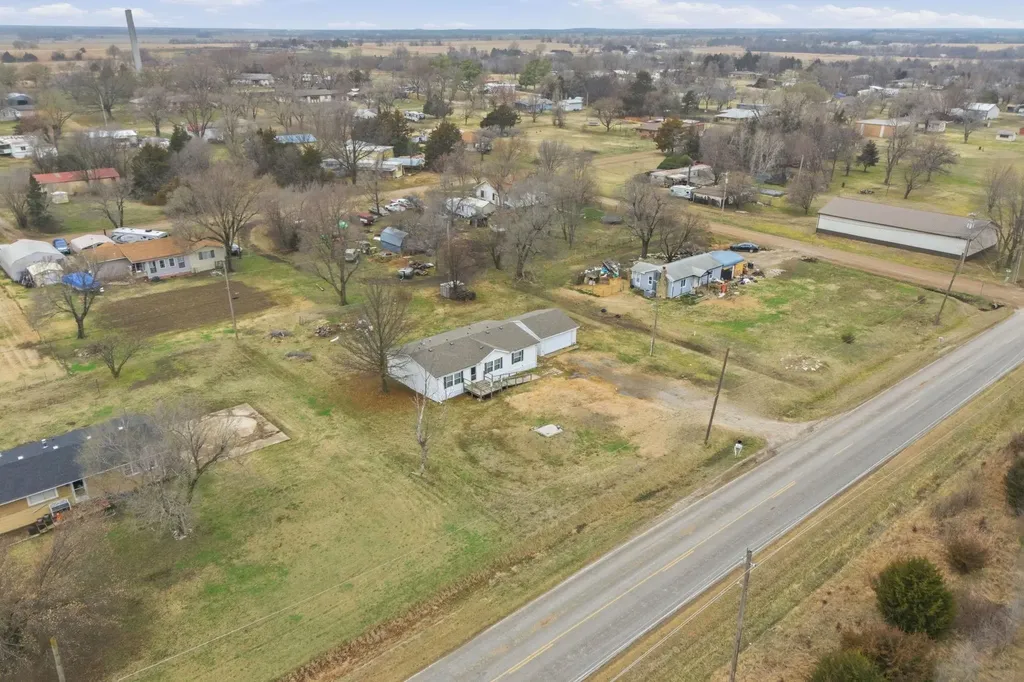 21311 85th Road Winfield KS 67156