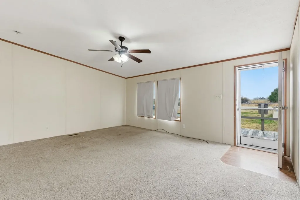 21311 85th Road Winfield KS 67156