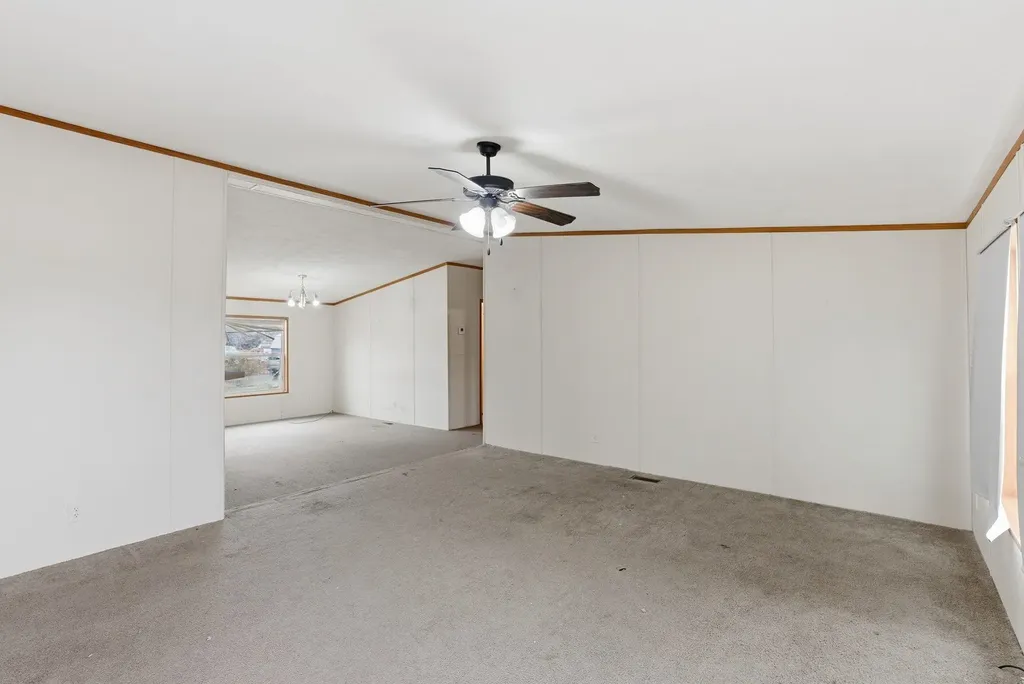 21311 85th Road Winfield KS 67156
