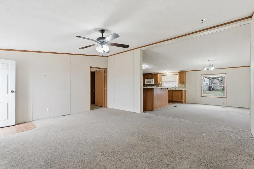 21311 85th Road Winfield KS 67156