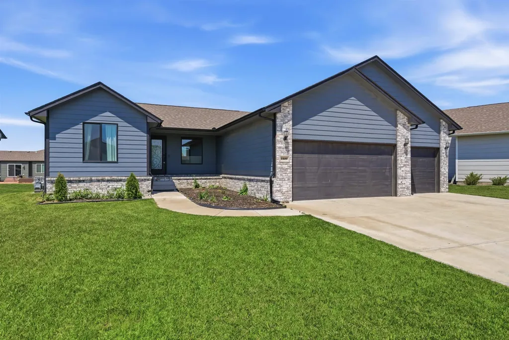 1809 S Stephanie Street Wichita KS 67207-1136