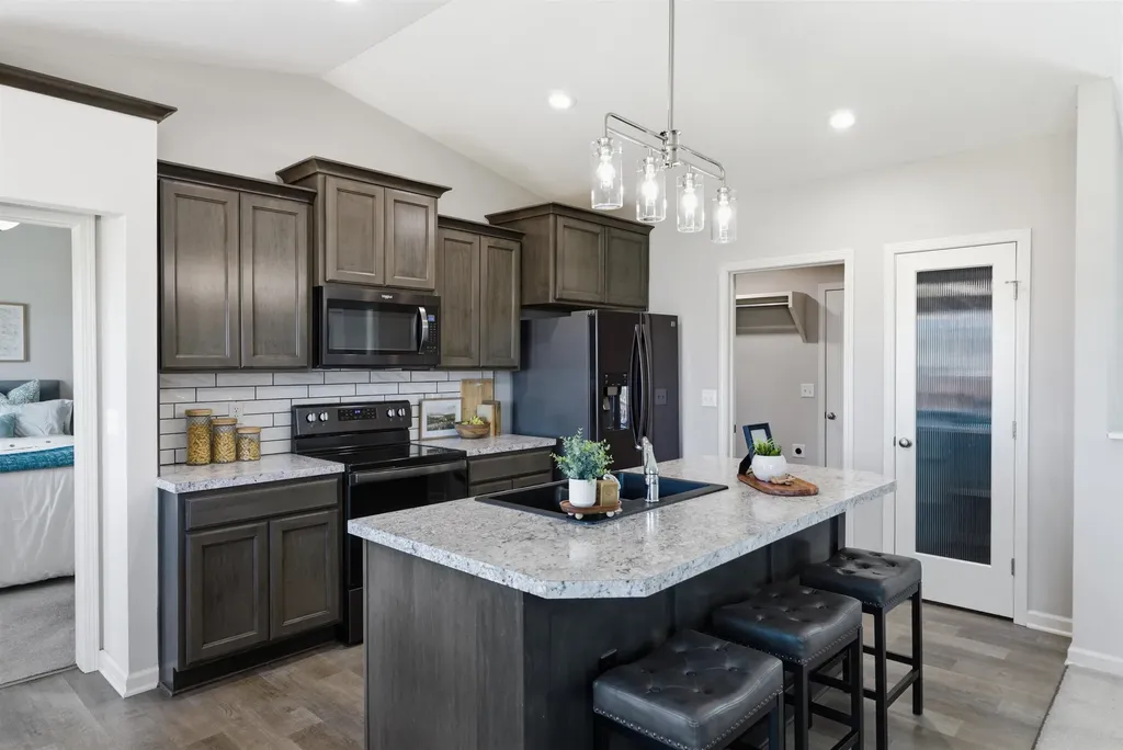 1809 S Stephanie Street Wichita KS 67207-1136