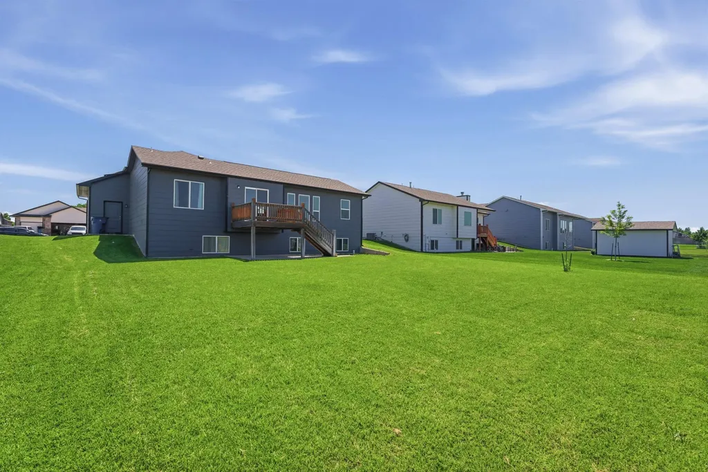 1809 S Stephanie Street Wichita KS 67207-1136