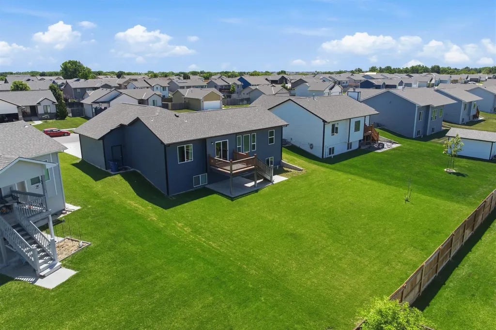 1809 S Stephanie Street Wichita KS 67207-1136