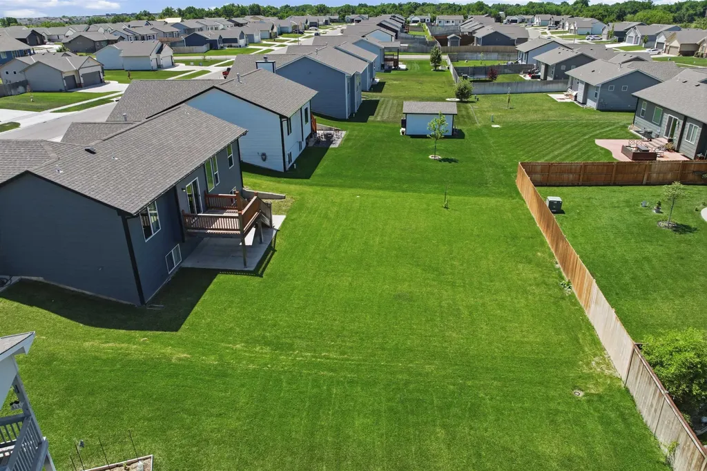 1809 S Stephanie Street Wichita KS 67207-1136