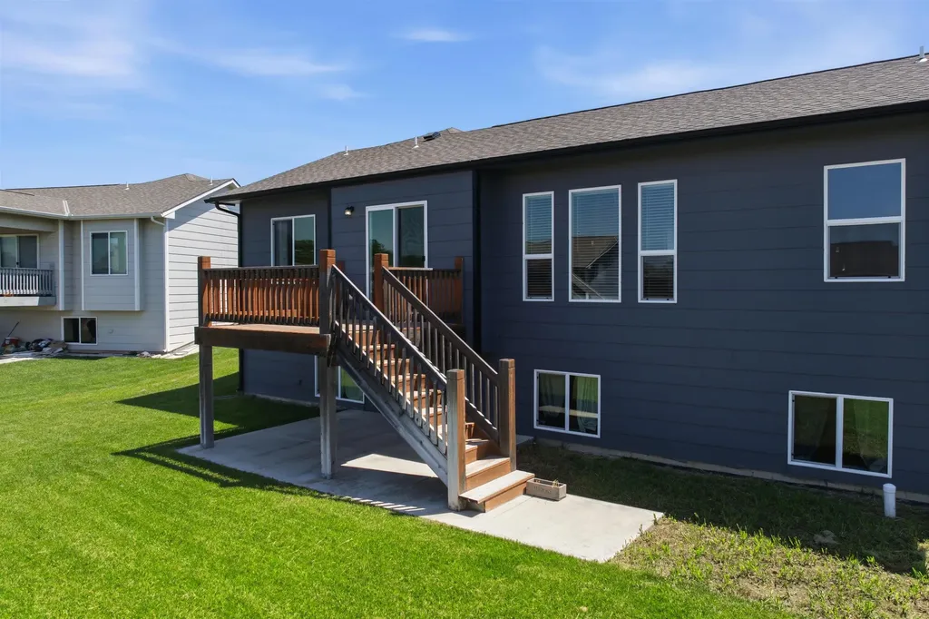 1809 S Stephanie Street Wichita KS 67207-1136