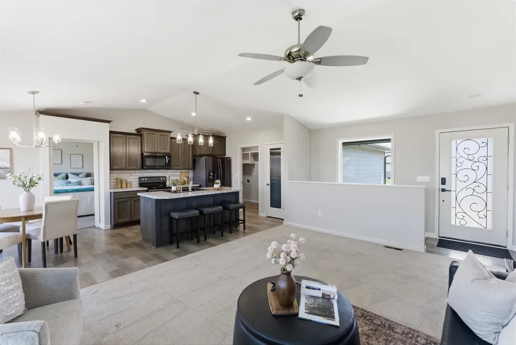 1809 S Stephanie Street Wichita KS 67207-1136