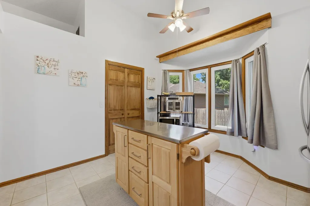2120 S Linden Court Wichita KS 67207
