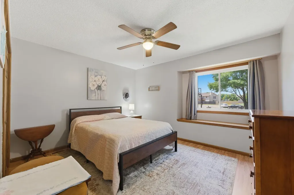 2120 S Linden Court Wichita KS 67207