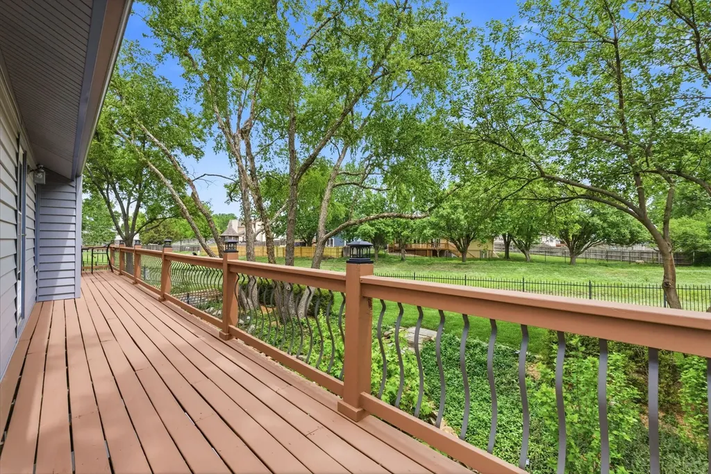 2120 S Linden Court Wichita KS 67207