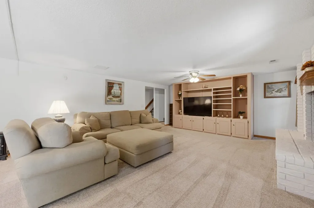 2120 S Linden Court Wichita KS 67207