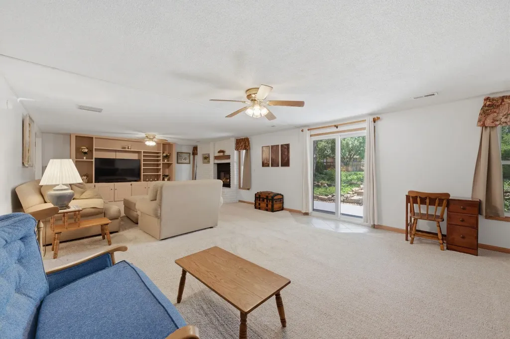 2120 S Linden Court Wichita KS 67207