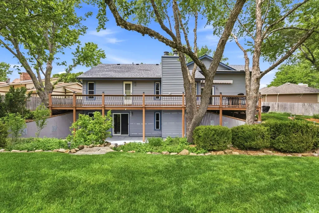 2120 S Linden Court Wichita KS 67207