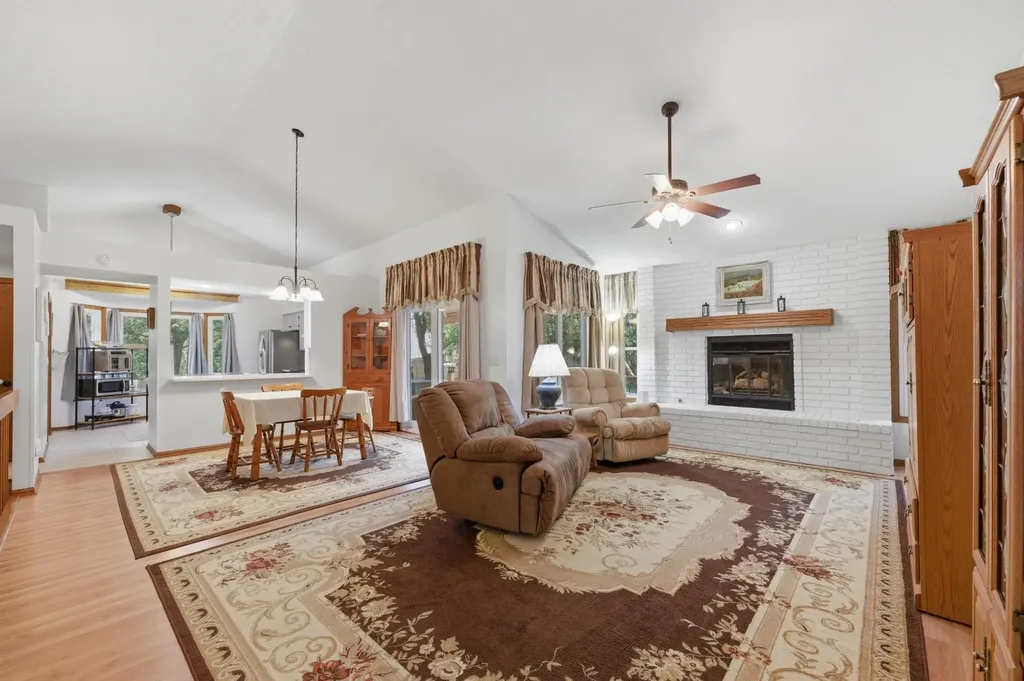 2120 S Linden Court Wichita KS 67207