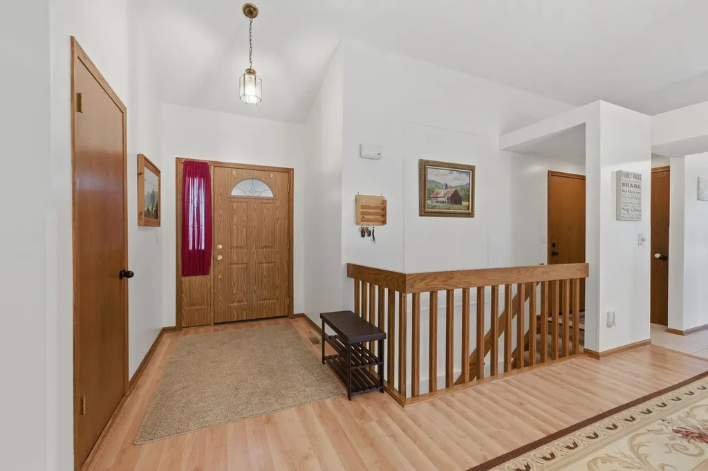 2120 S Linden Court Wichita KS 67207