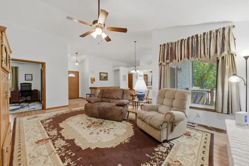2120 S Linden Court Wichita KS 67207