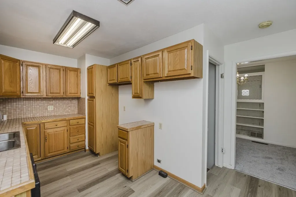 7802 E Morris Wichita KS 67207