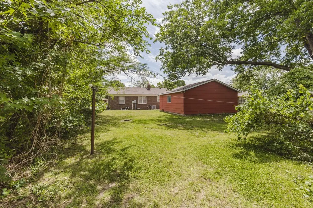 7802 E Morris Wichita KS 67207