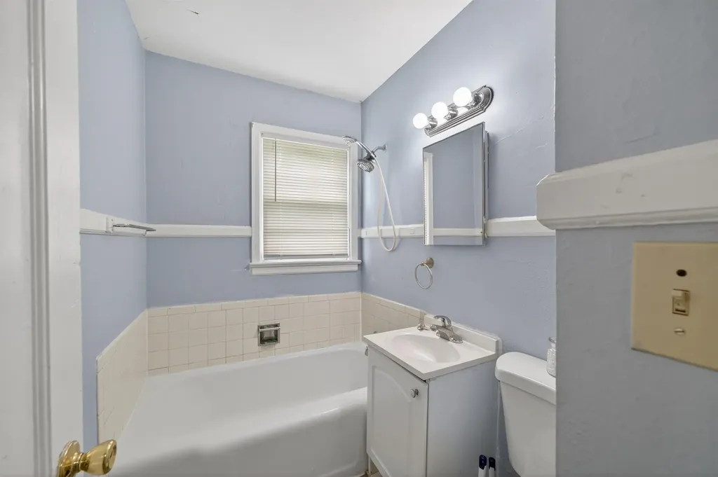 1729 E Looman Wichita KS 67219
