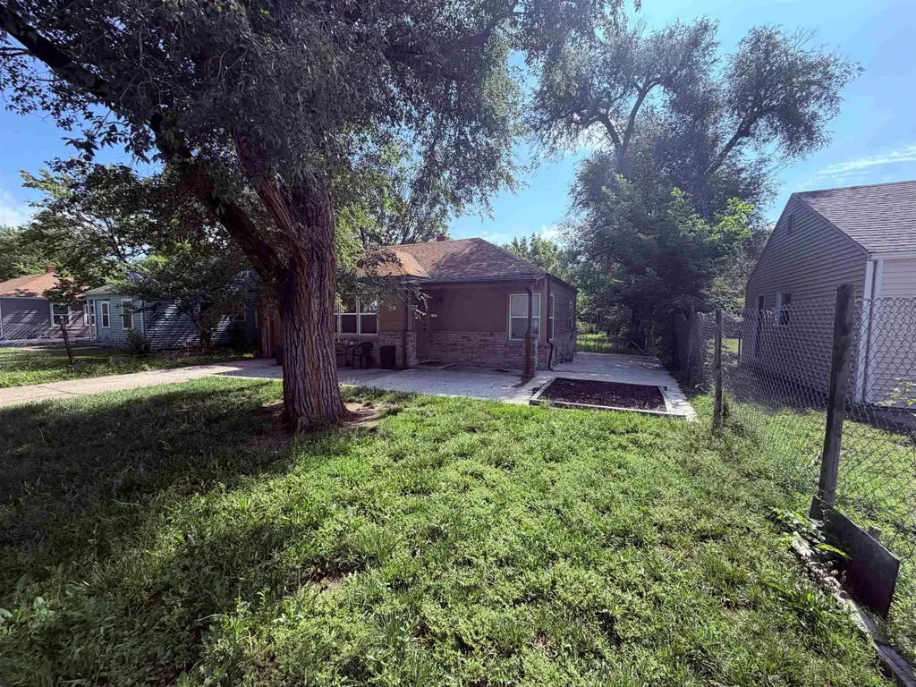 2312 N Minnesota Wichita KS 67219
