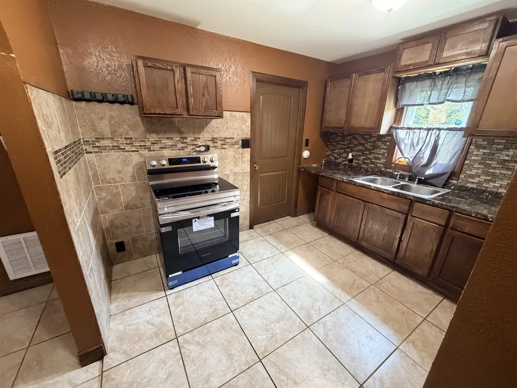 2312 N Minnesota Wichita KS 67219