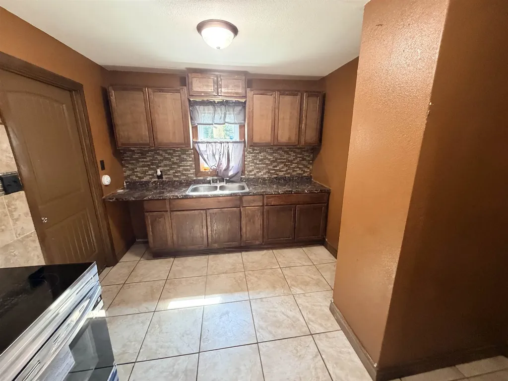 2312 N Minnesota Wichita KS 67219