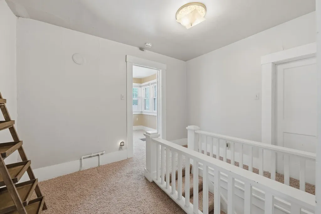 341 S Hillside Avenue Wichita KS 67211