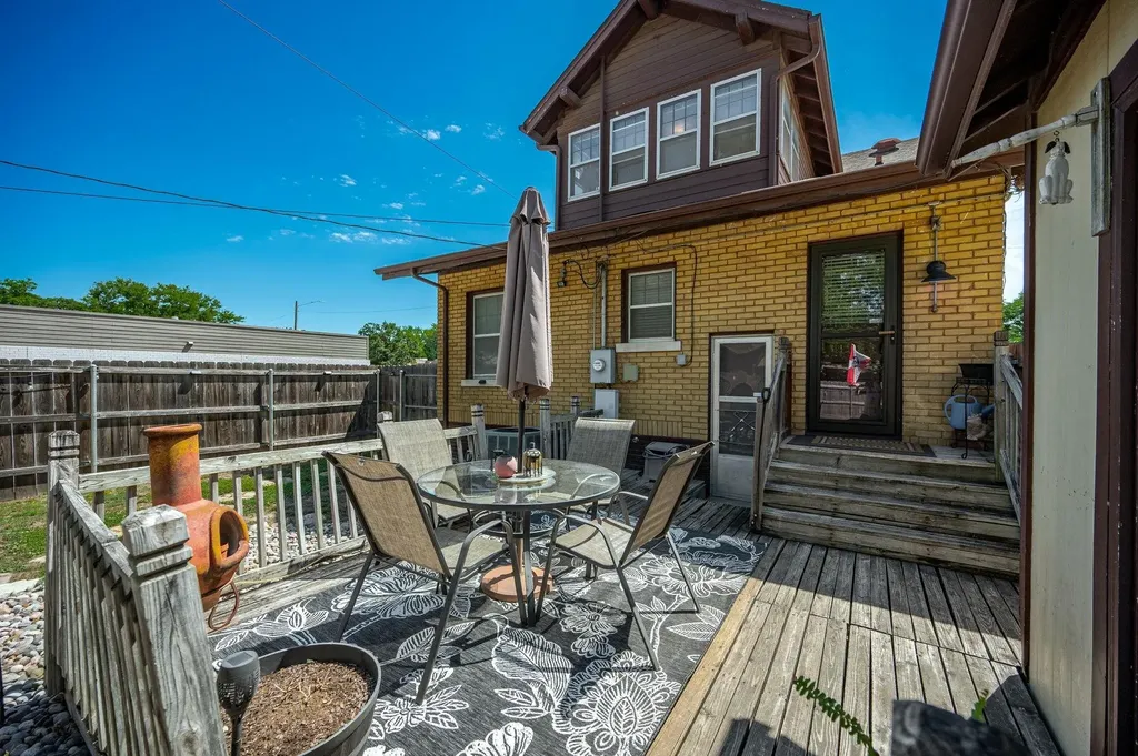 341 S Hillside Avenue Wichita KS 67211