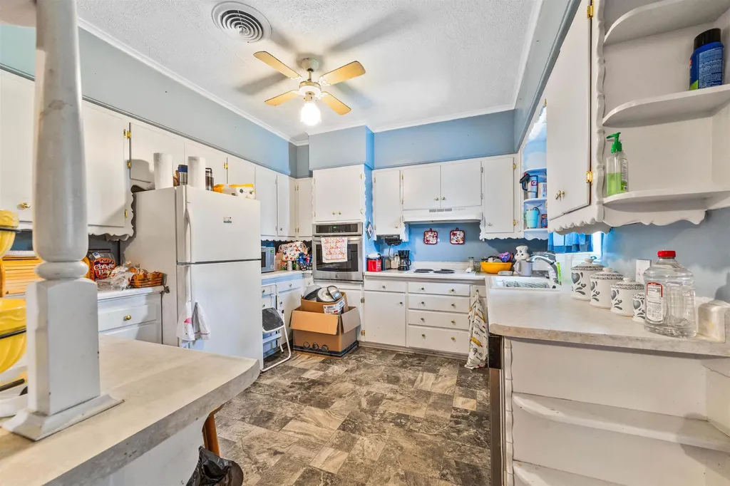 229 S Sedgwick Street Wichita KS 67213
