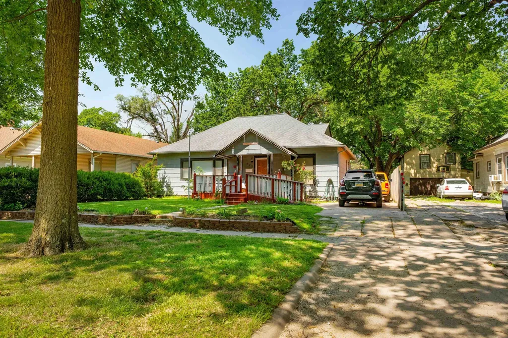 229 S Sedgwick Street Wichita KS 67213