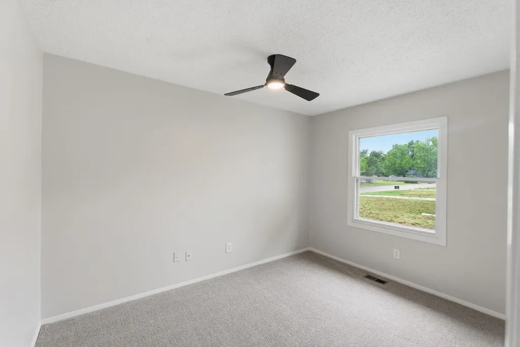 442 N Hickory Lane Valley Center KS 67147