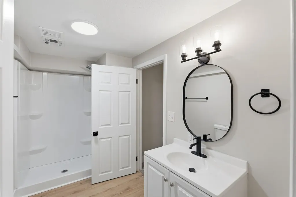 442 N Hickory Lane Valley Center KS 67147