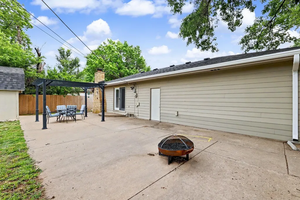 3808 W Cornelison Street Wichita KS 67203